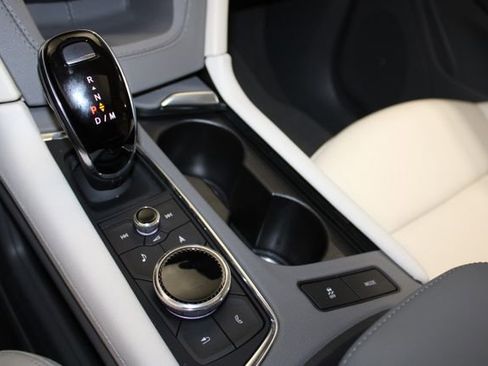 Certified 2023 Cadillac XT5 Premium Luxury AWD/4WD image 21