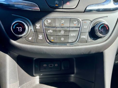 Used 2024 Chevrolet Equinox LT w/ LPO, Floor Liner Package image 22