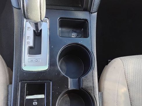 Used 2016 Subaru Outback 2.5i Premium image 11