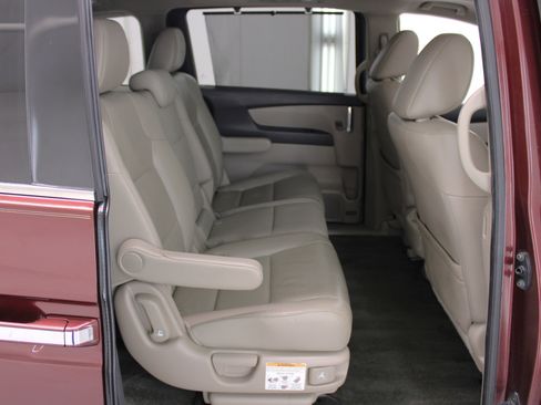 Used 2016 Honda Odyssey EX-L image 43