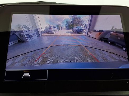 Used 2023 Chevrolet Malibu LT image 4