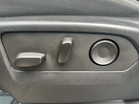 Used 2022 Chevrolet Silverado 1500 Custom Trail Boss image 13