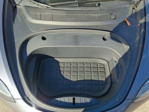 Used 2023 Tesla Model 3 Standard Range image 31