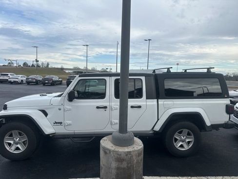 Used 2020 Jeep Gladiator Sport w/ Quick Order Package 24S image 6