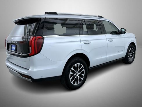 Used 2025 Ford Expedition Platinum AWD/4WD image 5