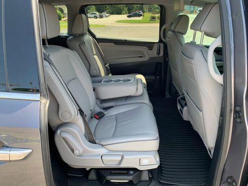 Used 2022 Honda Odyssey Elite image 16