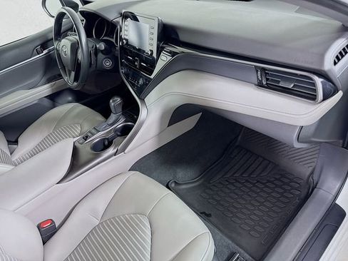 Used 2023 Toyota Camry SE image 27