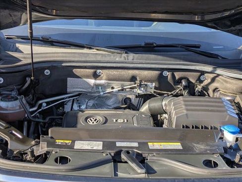 Used 2022 Volkswagen Atlas Cross Sport SE image 21