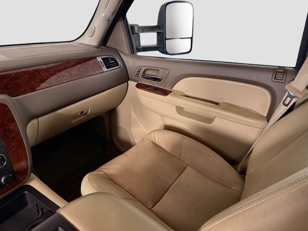 Used 2013 Chevrolet Silverado 3500 LTZ w/ LTZ Plus Package AWD/4WD image 22