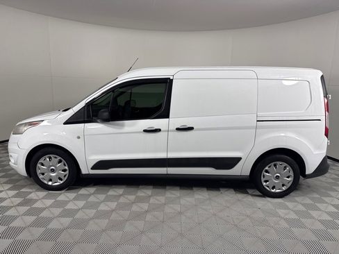 Used 2017 Ford Transit Connect XLT image 8