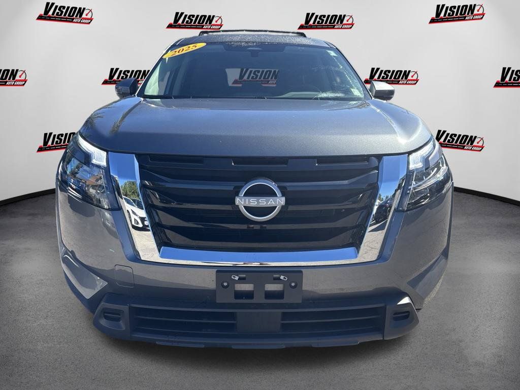 Certified 2025 Nissan Pathfinder SV AWD/4WD image 2
