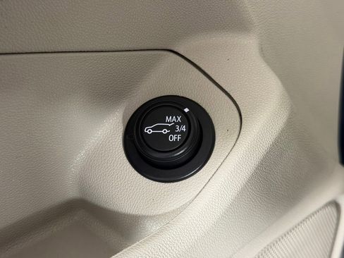 Used 2024 GMC Terrain Denali w/ Denali Premium Package AWD/4WD image 29