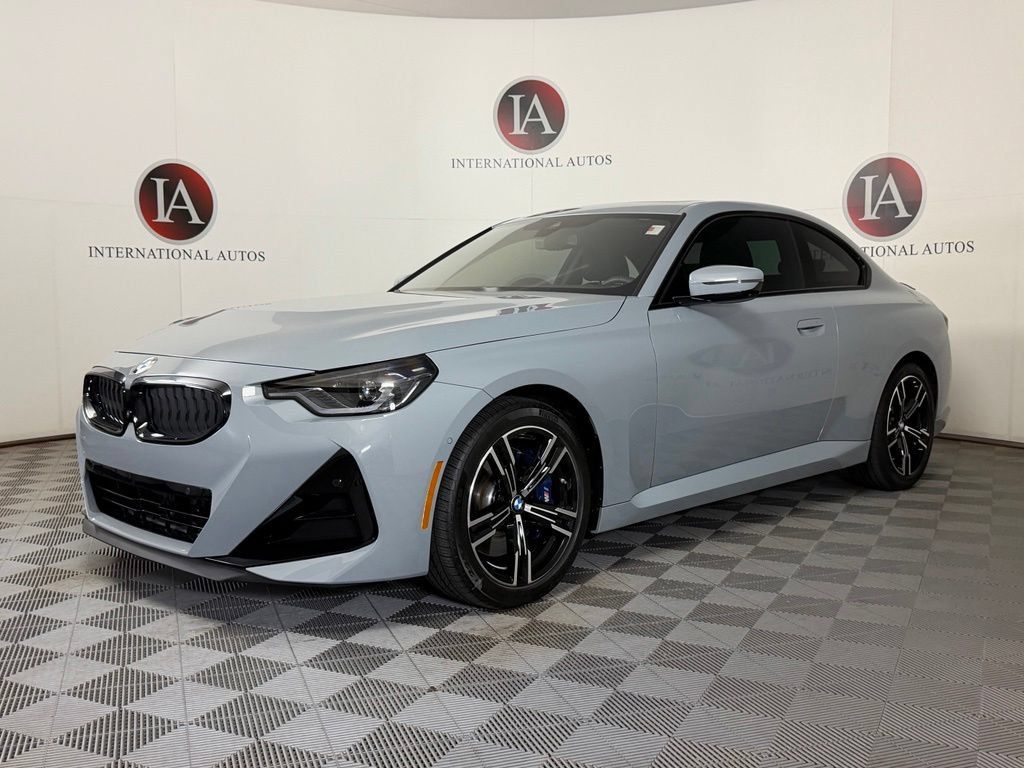Used 2025 BMW 230i xDrive Coupe w/ M Sport Package AWD/4WD image 3