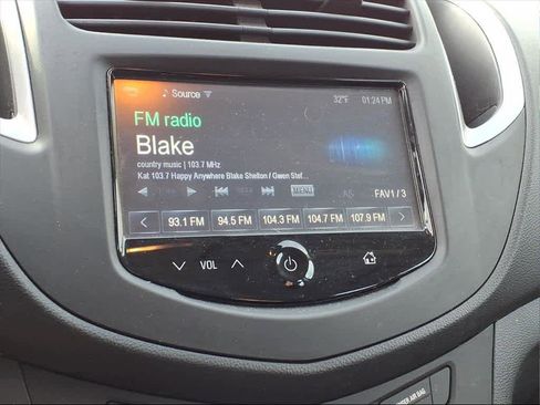 Used 2016 Chevrolet Trax LS image 16