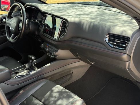 Used 2024 Dodge Durango GT RWD image 25