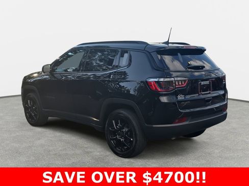 New 2025 Jeep Compass Latitude w/ Sun & Sound Group image 7