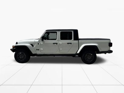 Used 2024 Jeep Gladiator Sport