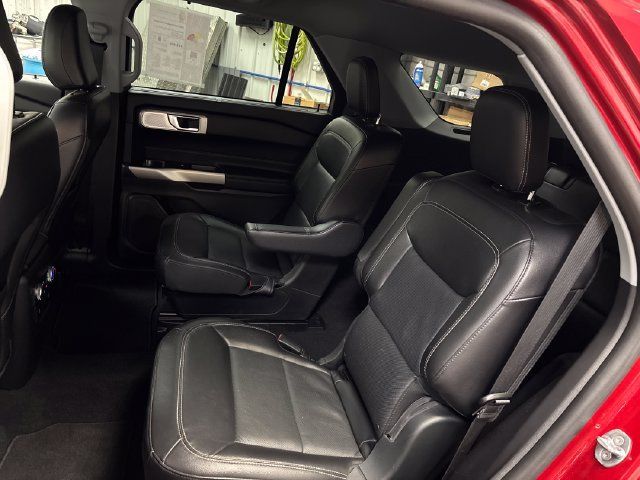 Used 2023 Ford Explorer Limited w/ Limited Technology Package AWD/4WD image 36
