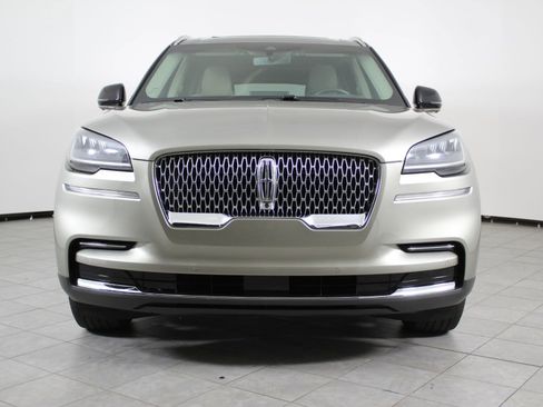Used 2023 Lincoln Aviator Reserve w/ Equipment Group 201A image 6