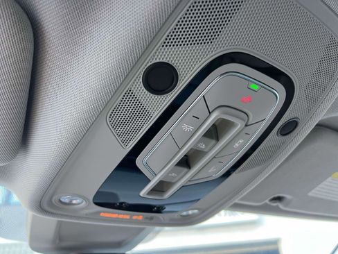 Used 2021 Audi Q8 Premium Plus w/ Premium Plus Package image 29