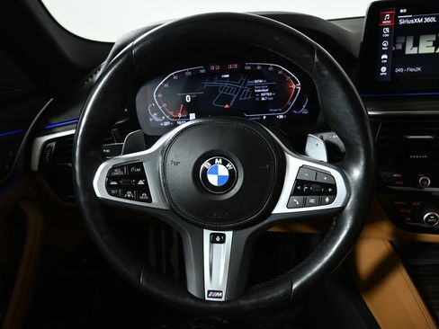 Certified 2022 BMW 540i xDrive w/ M Sport Package image 18
