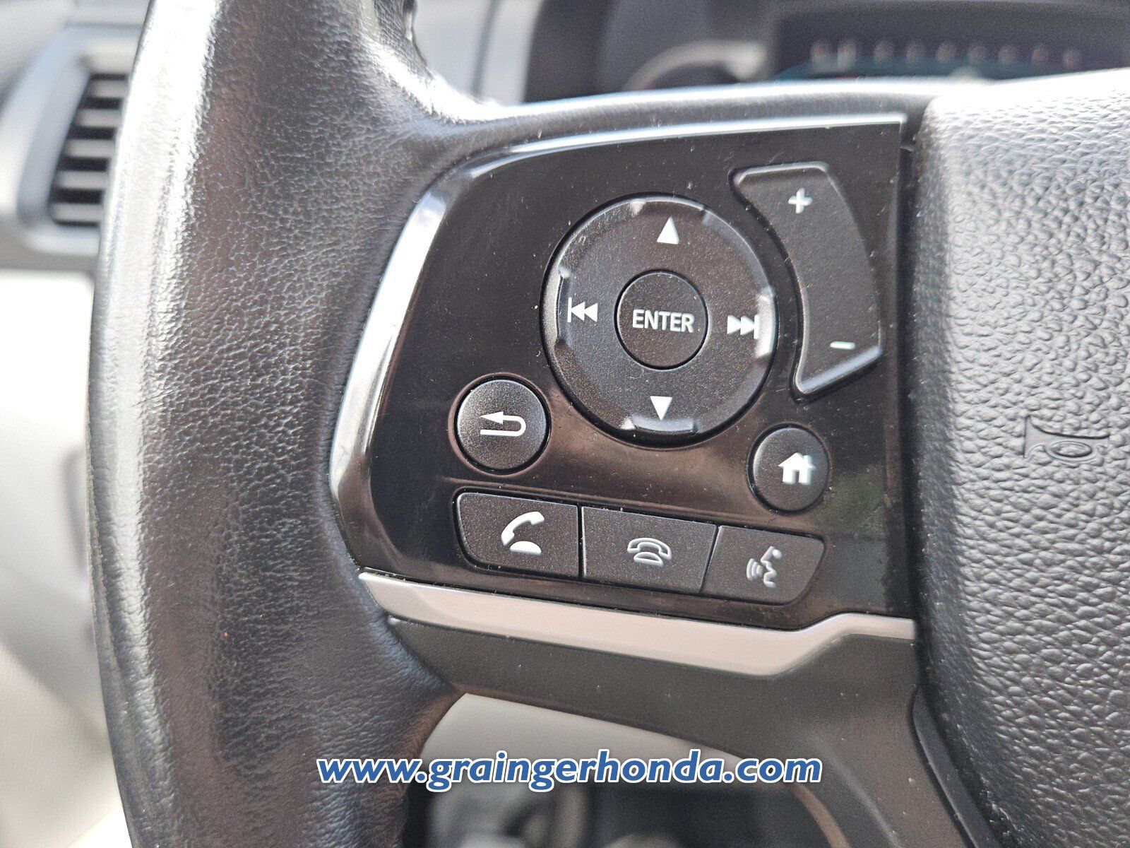 Used 2020 Honda Pilot Elite image 19