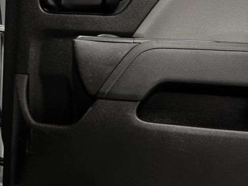 Used 2018 Chevrolet Silverado 1500 Custom w/ Custom Value Package image 28