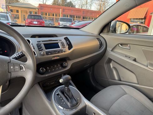 Used 2012 Kia Sportage LX image 25