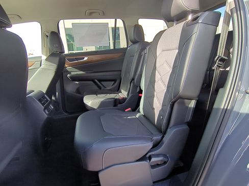 New 2026 Volkswagen Atlas SE AWD/4WD image 18