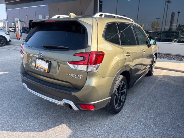 Used 2023 Subaru Forester Touring AWD/4WD image 9