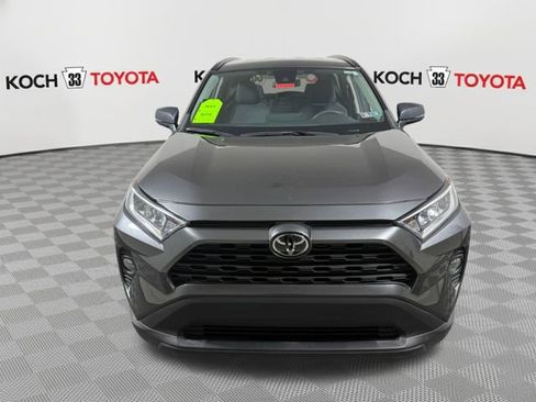 Used 2021 Toyota RAV4 XLE AWD/4WD image 2