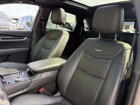 Certified 2023 Cadillac XT5 Premium Luxury AWD/4WD image 25