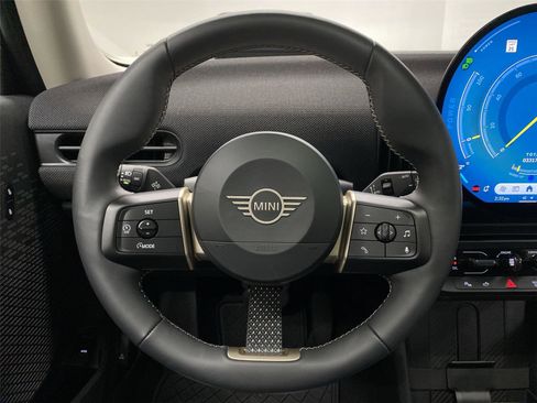 Certified 2025 MINI Cooper S image 15