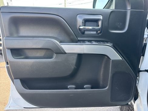 Used 2018 Chevrolet Silverado 1500 LT w/ All Star Edition AWD/4WD image 29