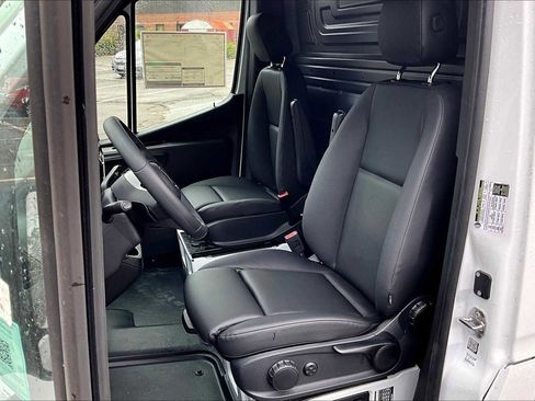 New 2025 Mercedes-Benz Sprinter 2500 image 12
