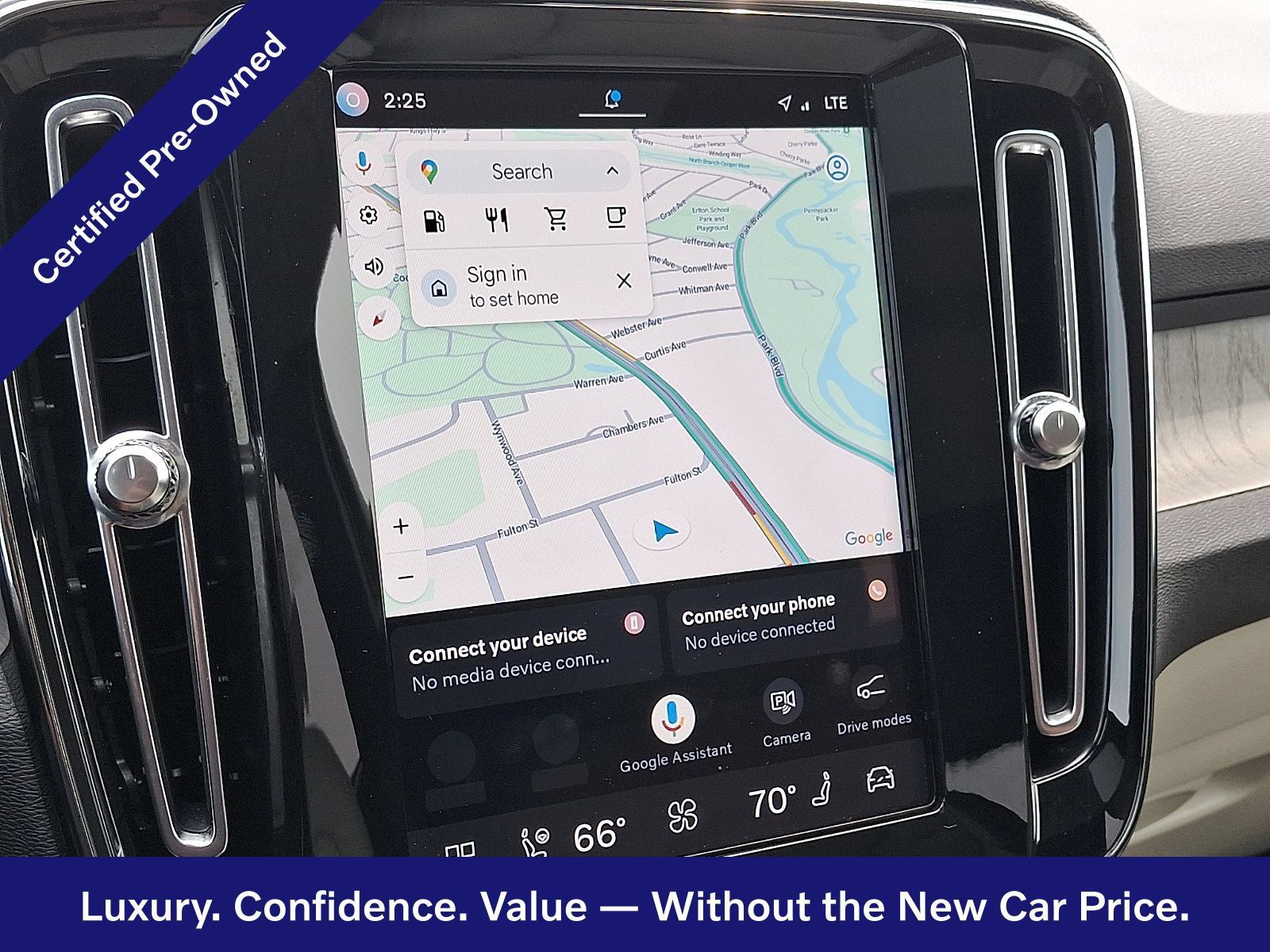 Certified 2023 Volvo XC40 B5 Plus w/ Climate Package AWD/4WD image 18
