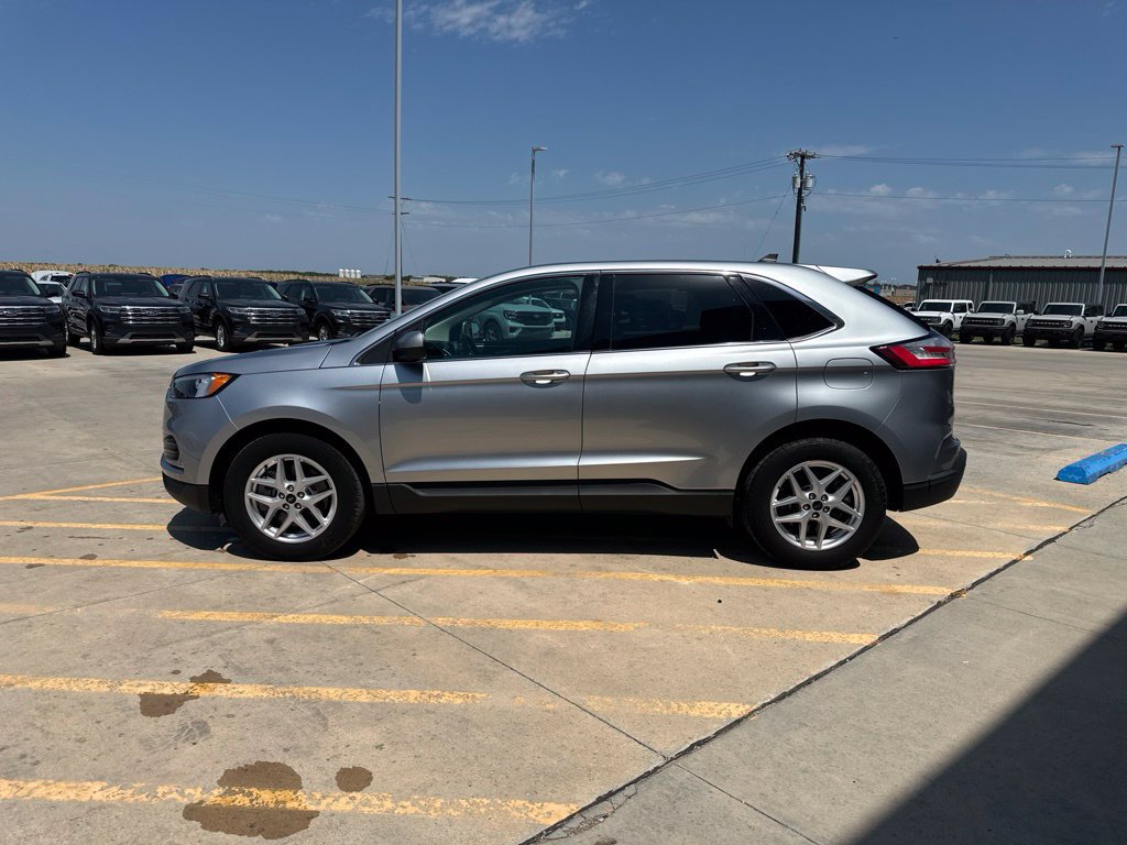 Used 2024 Ford Edge SEL w/ Convenience Package AWD/4WD image 4