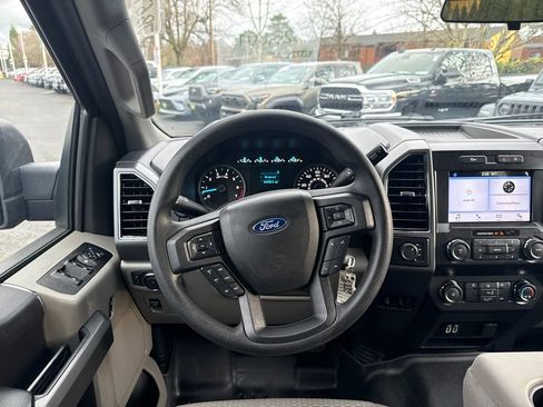 Used 2019 Ford F150 XLT image 14