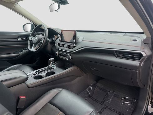 Used 2021 Nissan Altima 2.5 SR w/ SR Premium Package AWD/4WD image 35