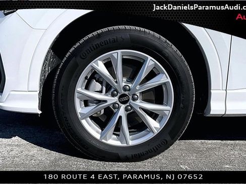 Used 2025 Audi Q3 2.0T Premium w/ Convenience Package image 8