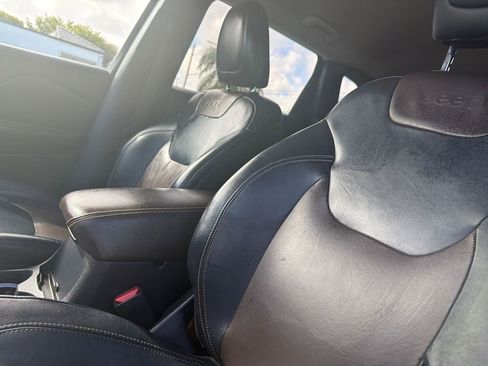 Used 2015 Jeep Cherokee Limited w/ Technology Group image 15