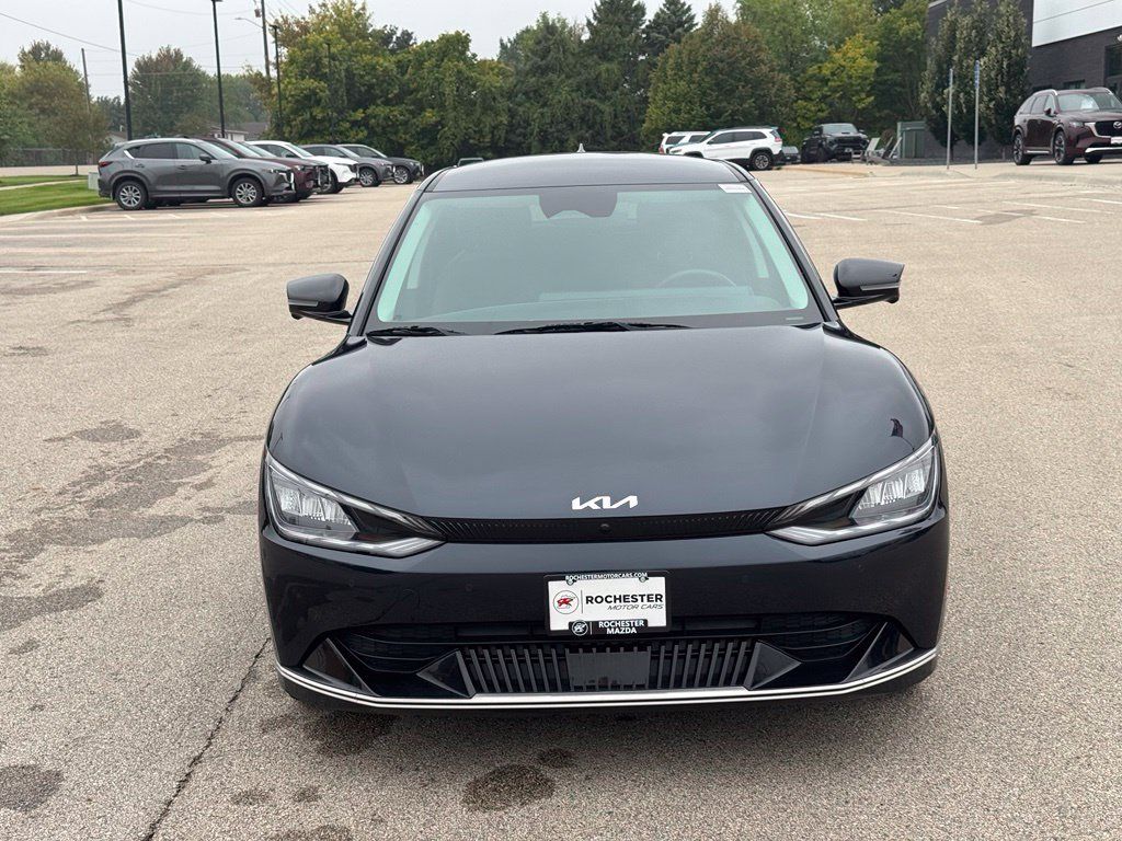Used 2023 Kia EV6 Wind w/ Wind Technology Package AWD/4WD image 31