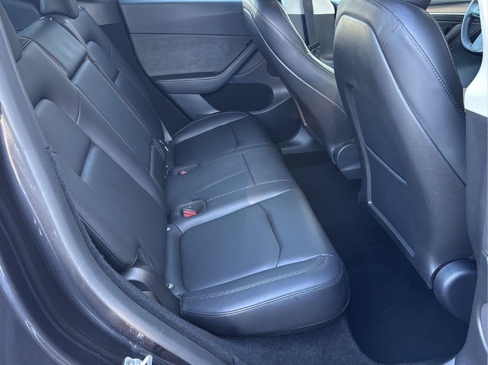 Used 2024 Tesla Model Y Long Range AWD/4WD image 20