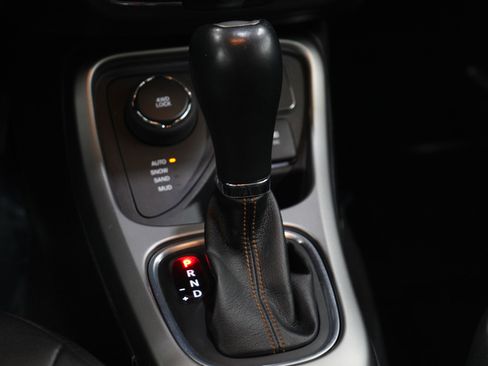 Used 2019 Jeep Compass Latitude w/ Popular Equipment Group image 21