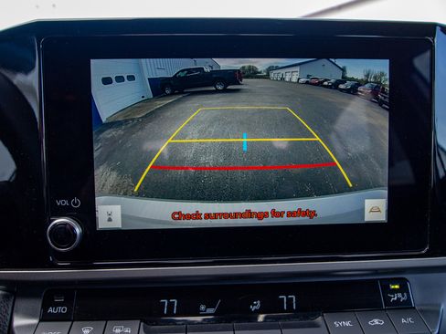 Used 2025 Toyota Camry LE FWD image 17