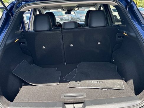 Used 2025 Nissan Kicks SR w/ SR Premium Package image 4