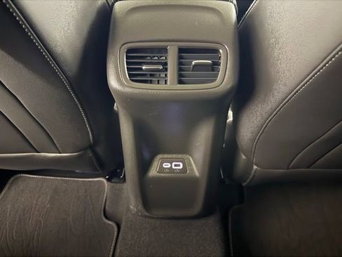 Used 2021 Buick Envision Essence FWD image 26