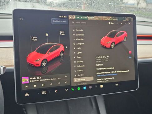 Used 2024 Tesla Model Y Long Range image 38