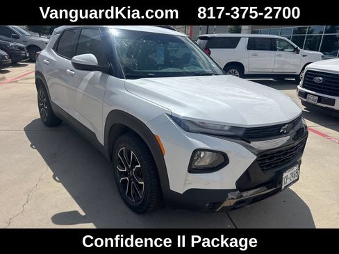 Used 2023 Chevrolet TrailBlazer ACTIV w/ Sun and Liftgate Package AWD/4WD image 4