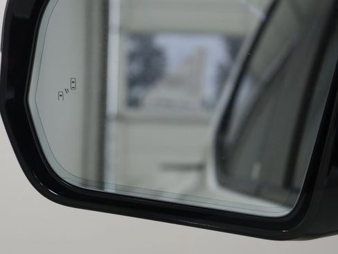 Used 2024 Toyota Tundra Limited image 25